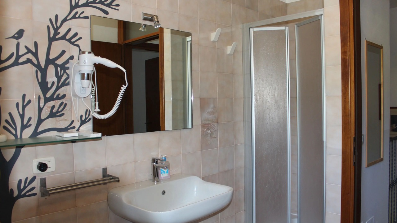 Photo of Bathroom in Costermano
