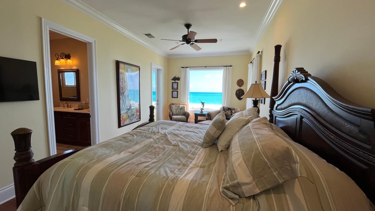 Photo of Bedroom in Treasure Cay