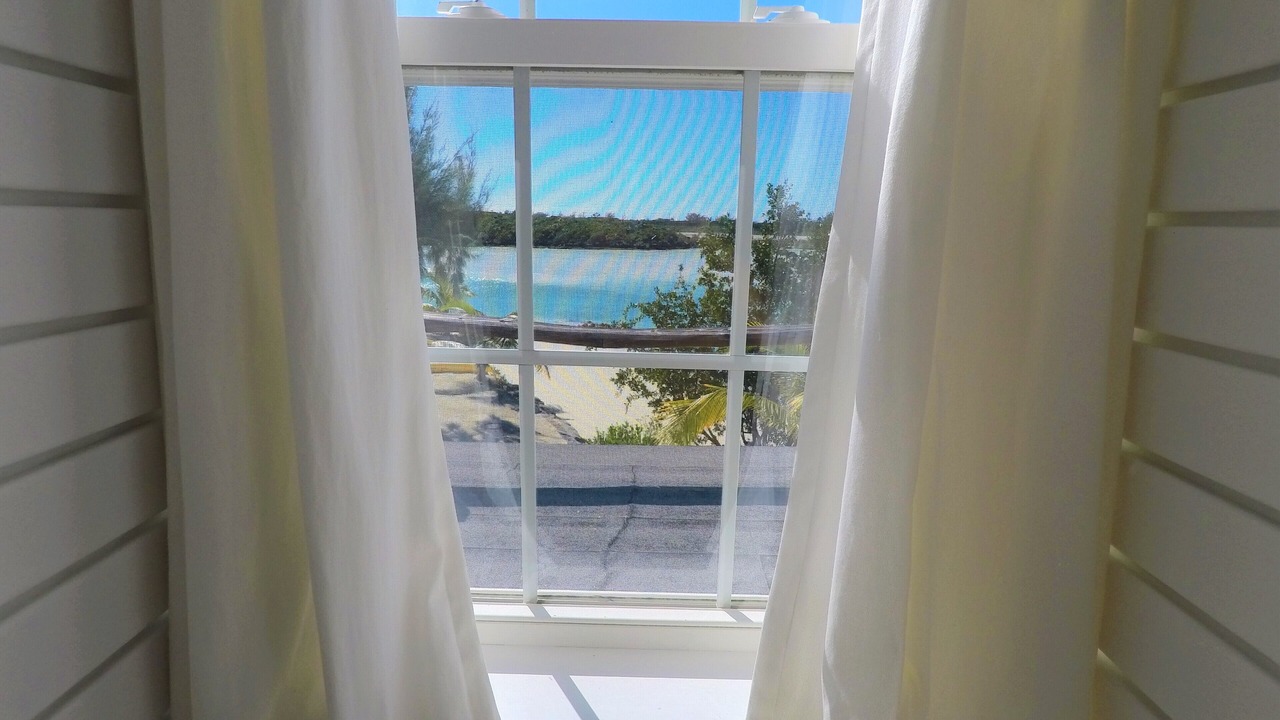 Photo of Bedroom in Staniel Cay