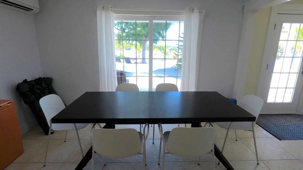 Photo of Bedroom in Staniel Cay