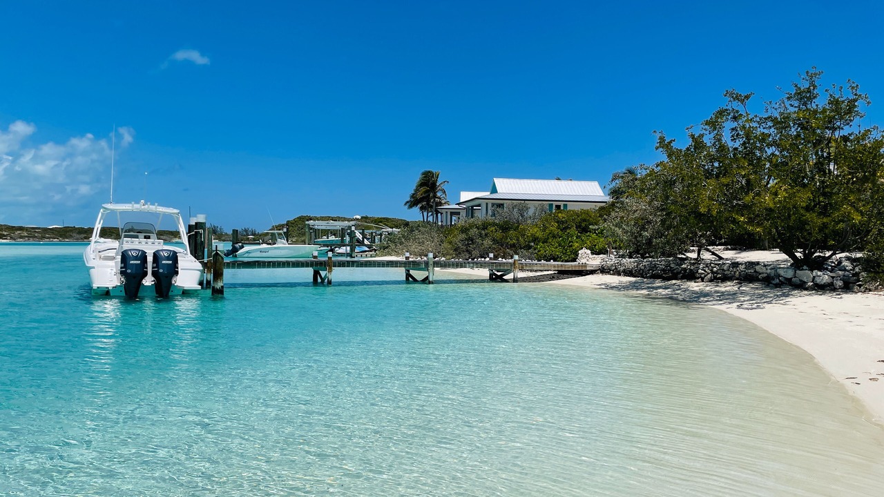 Photo of Others in Staniel Cay