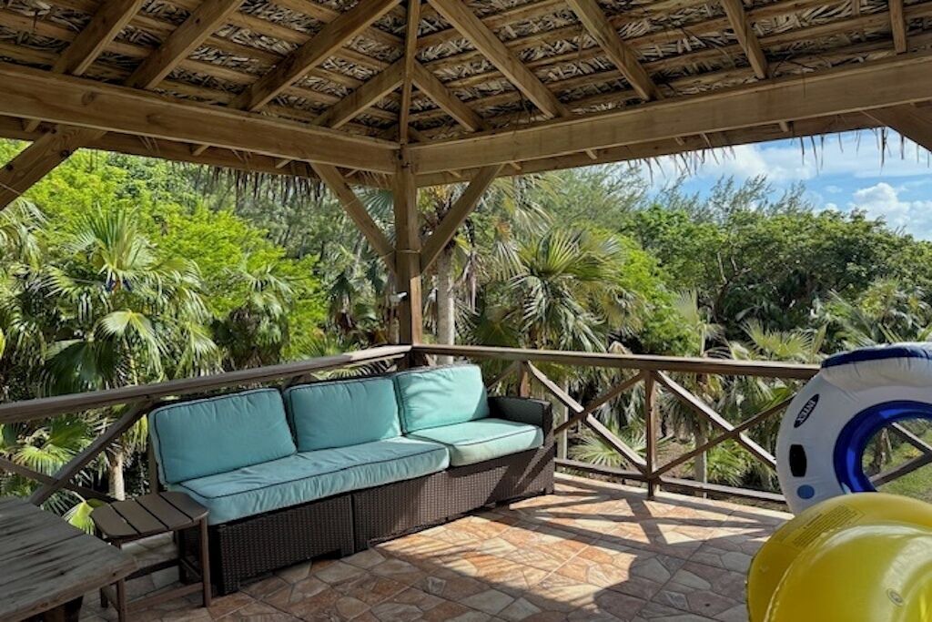 Photo of Outdoor in North Palmetto Point