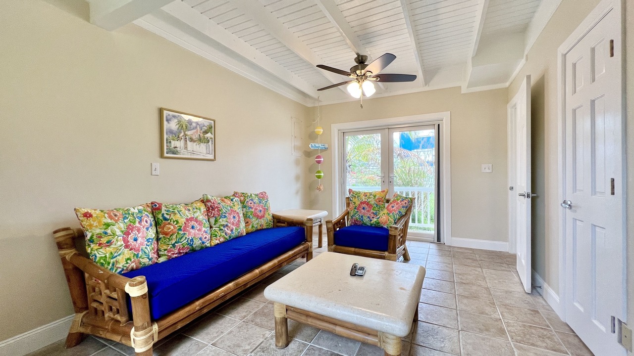 Photo of Livingroom in Treasure Cay