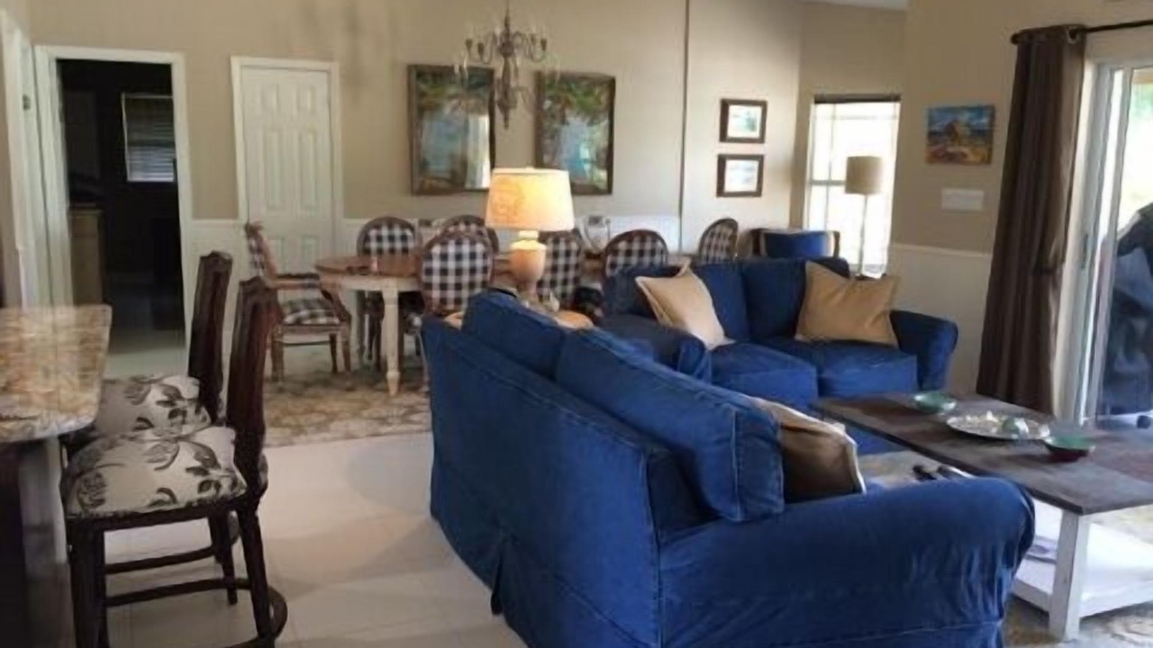 Photo of Livingroom in Bahama Reef