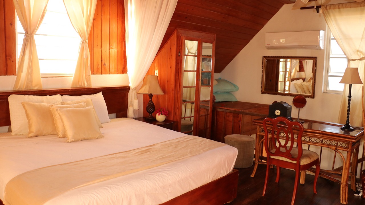 Photo of Bedroom in Governor's Harbour