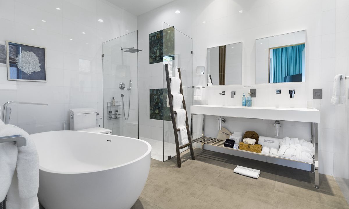 Photo of Bathroom in Dunmore Town