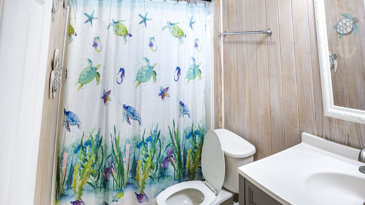 Photo of Bathroom in Spanish Wells