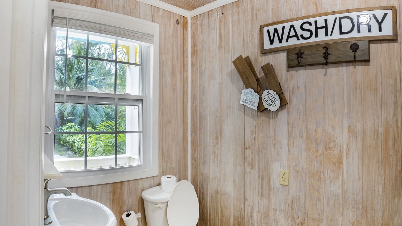Photo of Bathroom in Spanish Wells
