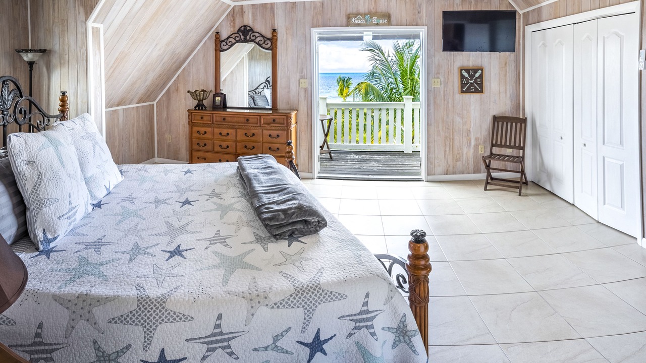 Photo of Bedroom in Spanish Wells