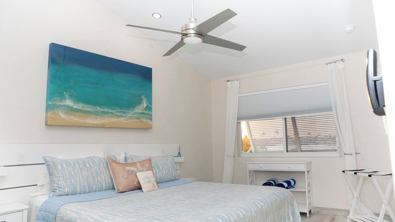 Photo of Bedroom in Treasure Cay