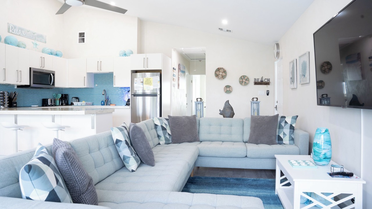 Photo of Livingroom in Treasure Cay