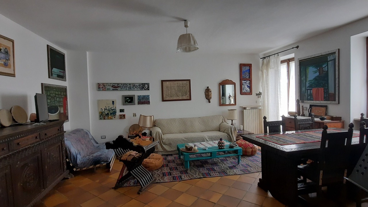 Photo of Livingroom in Ovest