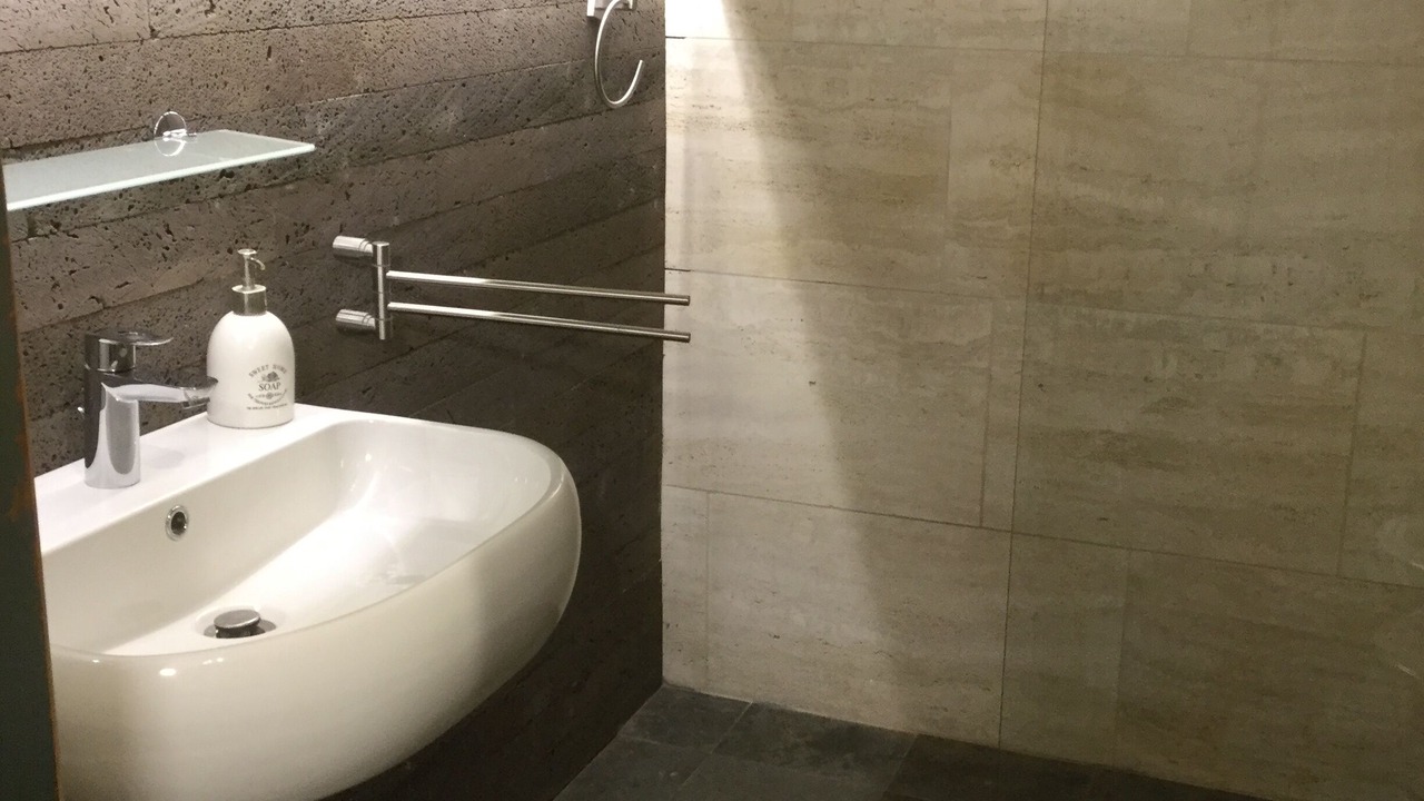 Photo of Bathroom in Ovest