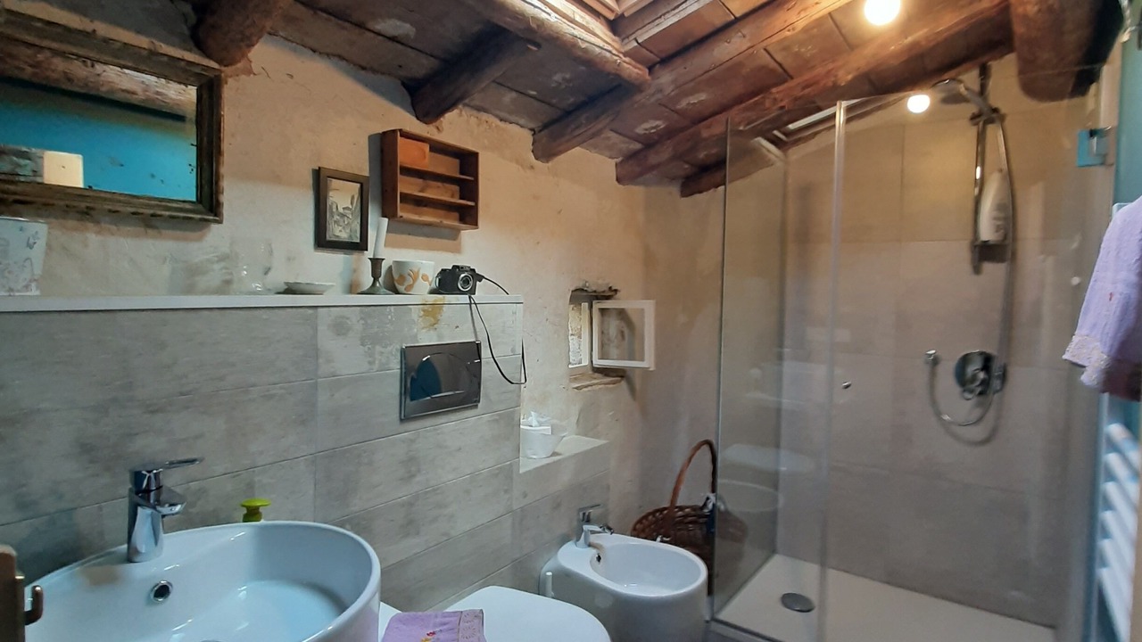 Photo of Bathroom in Negrar