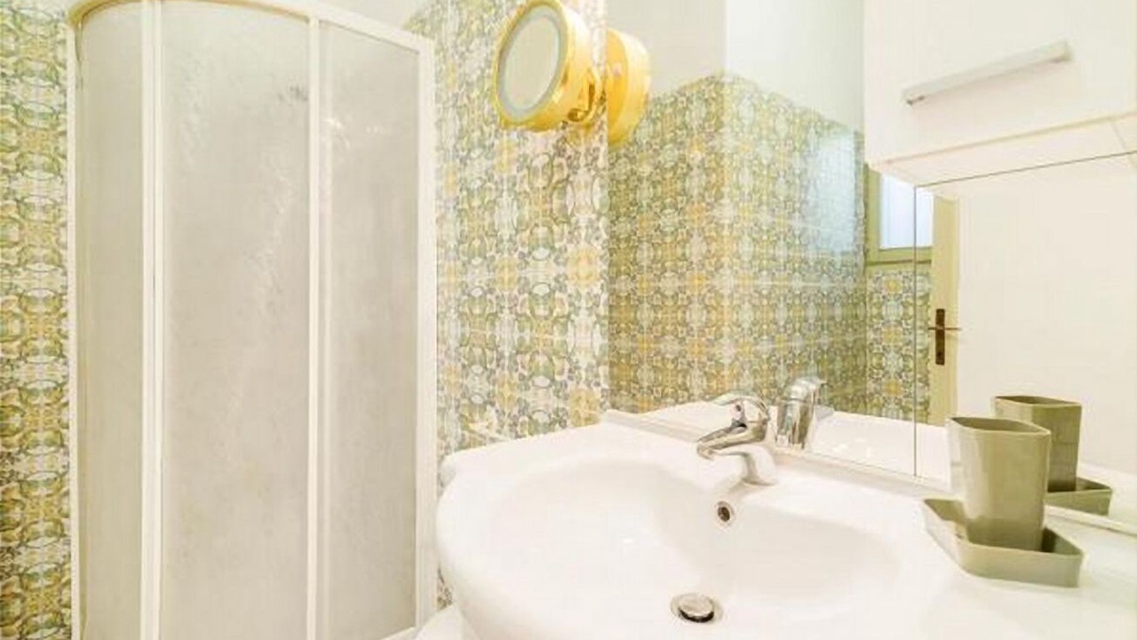 Photo of Bathroom in Historic Centre