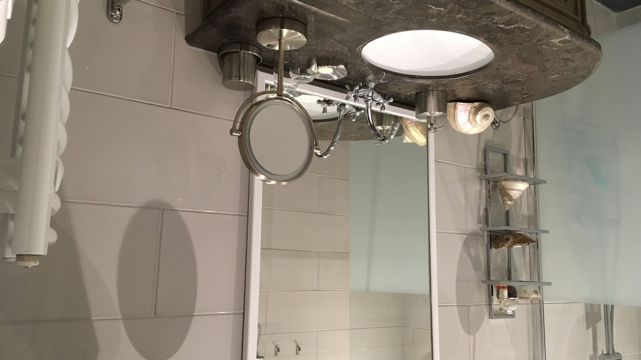 Photo of Bathroom in 4th Arrondissement