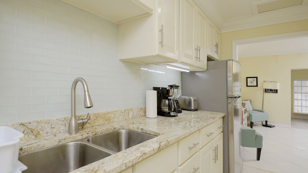 Photo of Kitchen in Paradise Island