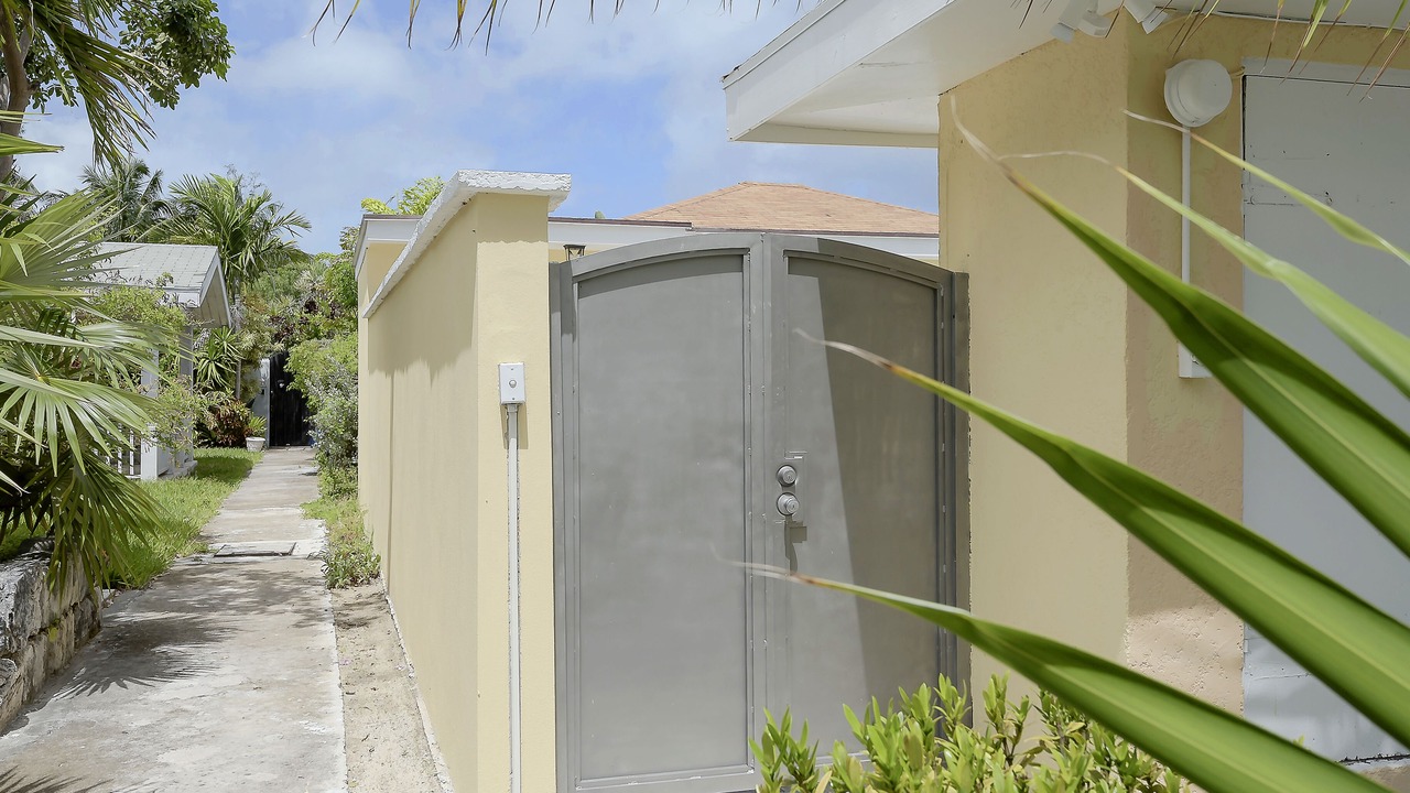 Photo of Outdoor in Paradise Island