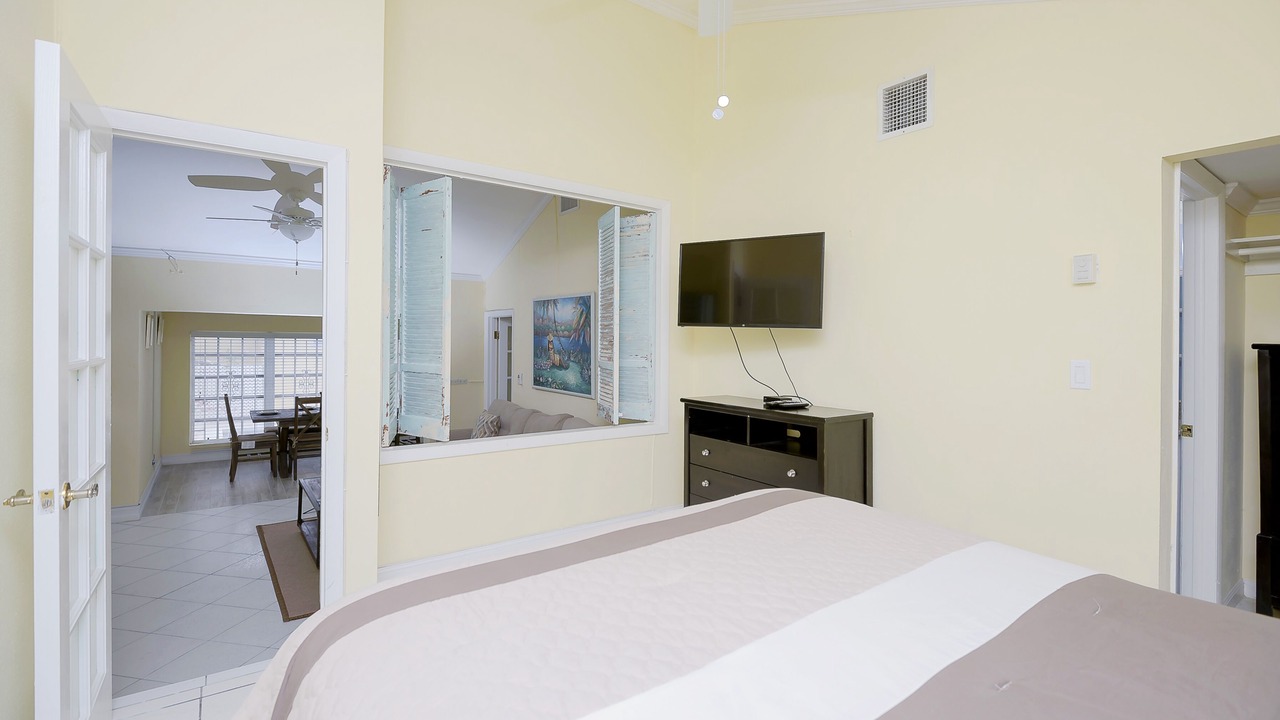 Photo of Bedroom in Paradise Island