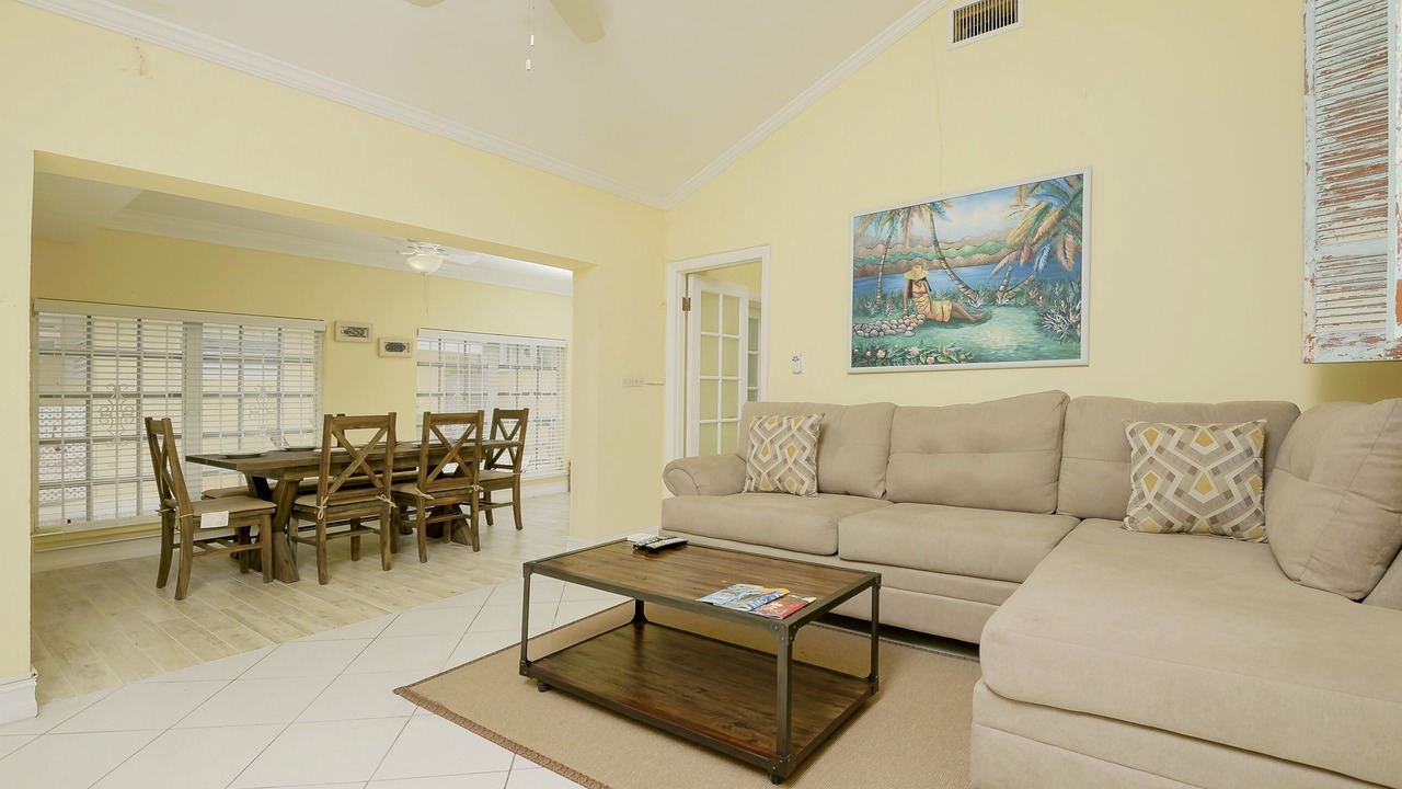 Photo of Livingroom in Paradise Island