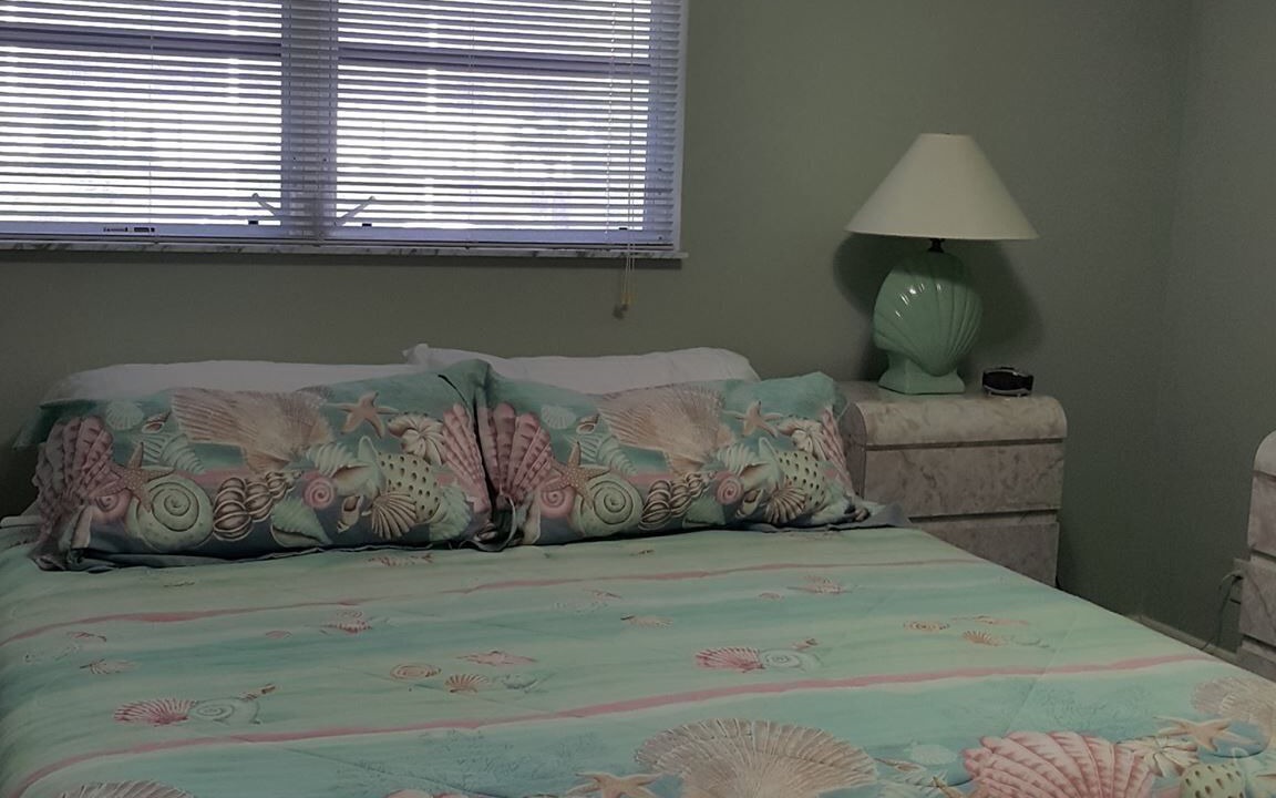 Photo of Bedroom in Bahamia West