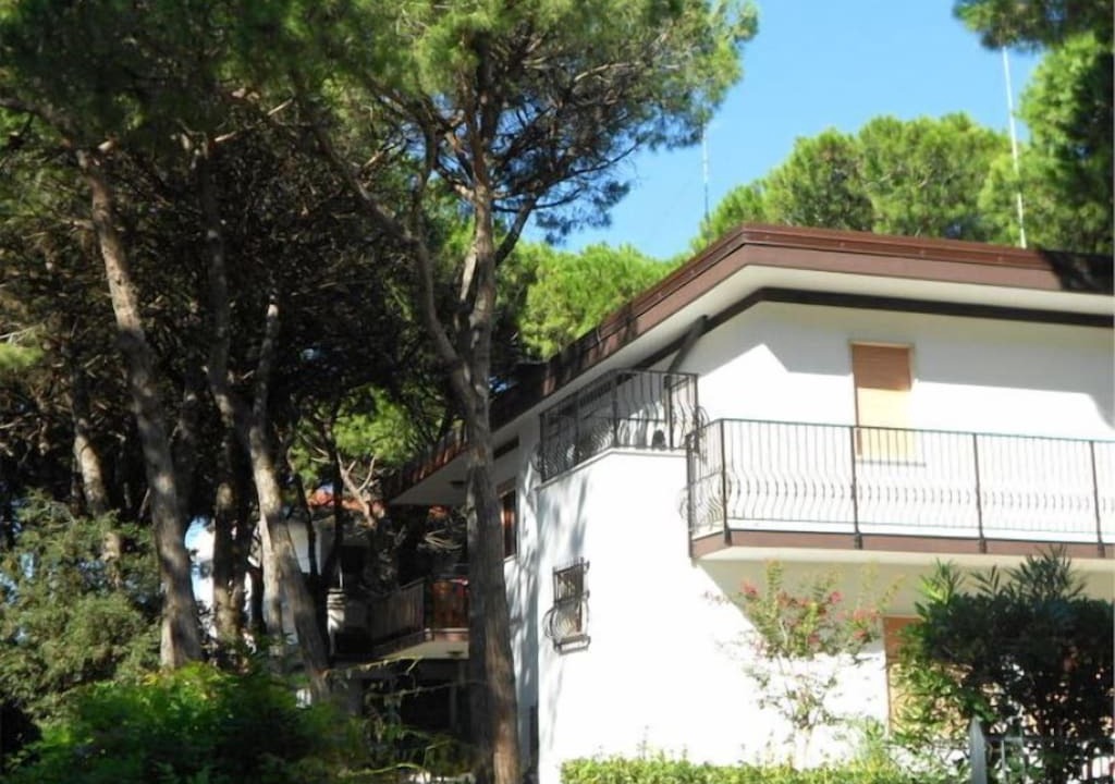 Photo of Buildings in Rosapineta