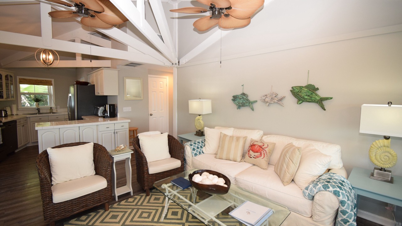 Photo of Livingroom in Green Turtle Cay