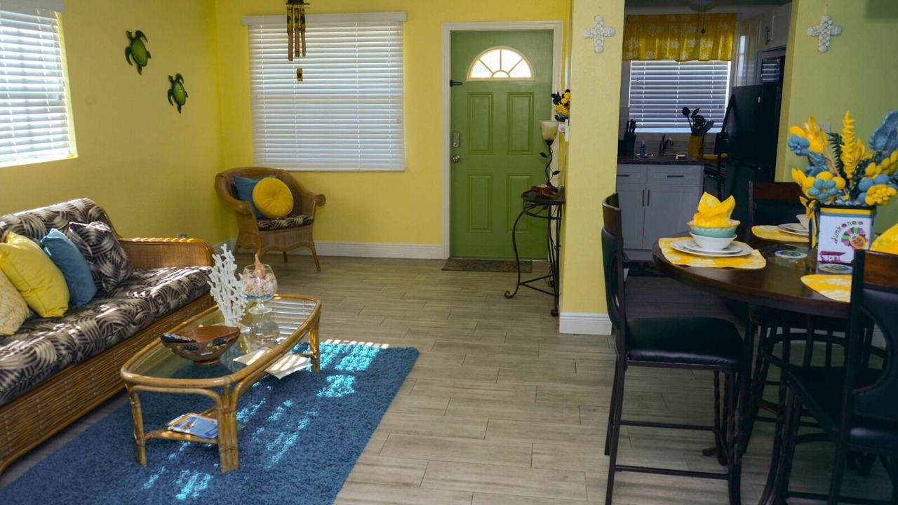 Photo of Bedroom in Bahamas Terrace