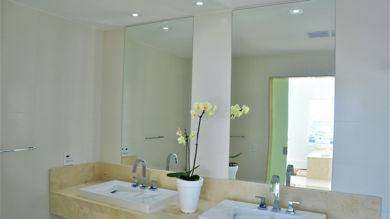 Photo of Bathroom in Niteroi