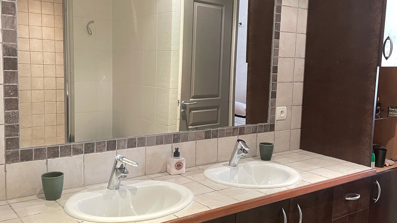 Photo of Bathroom in Saint-Merri