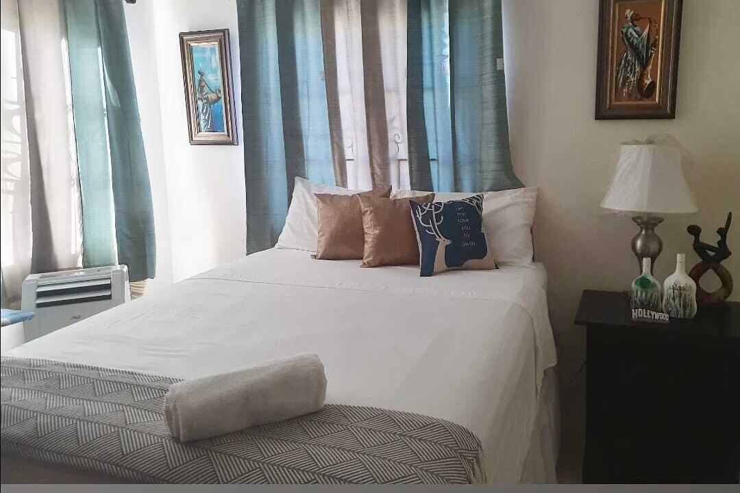 Photo of Bedroom in Hellshire