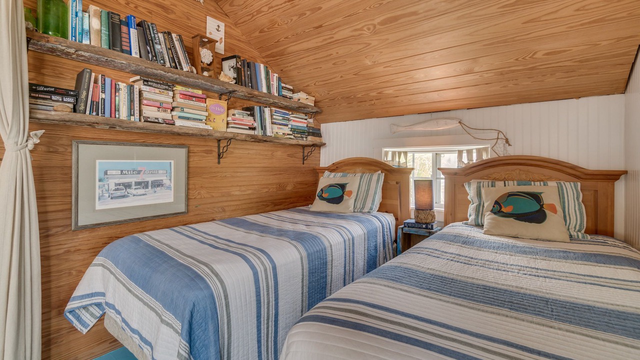 Photo of Bedroom in Spanish Wells