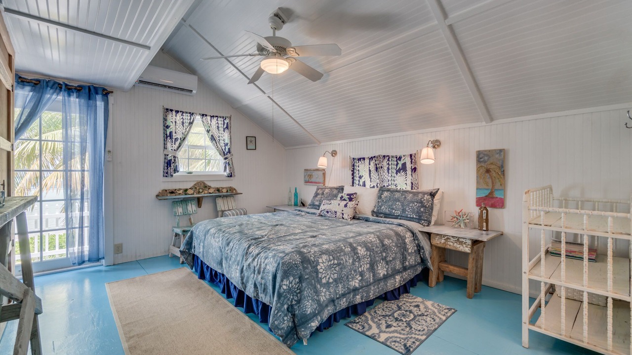 Photo of Bedroom in Spanish Wells