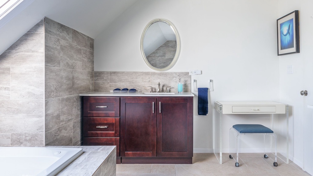 Photo of Bathroom in Jimmy Hill