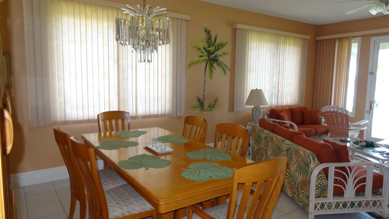 Photo of Bedroom in Bahamia West