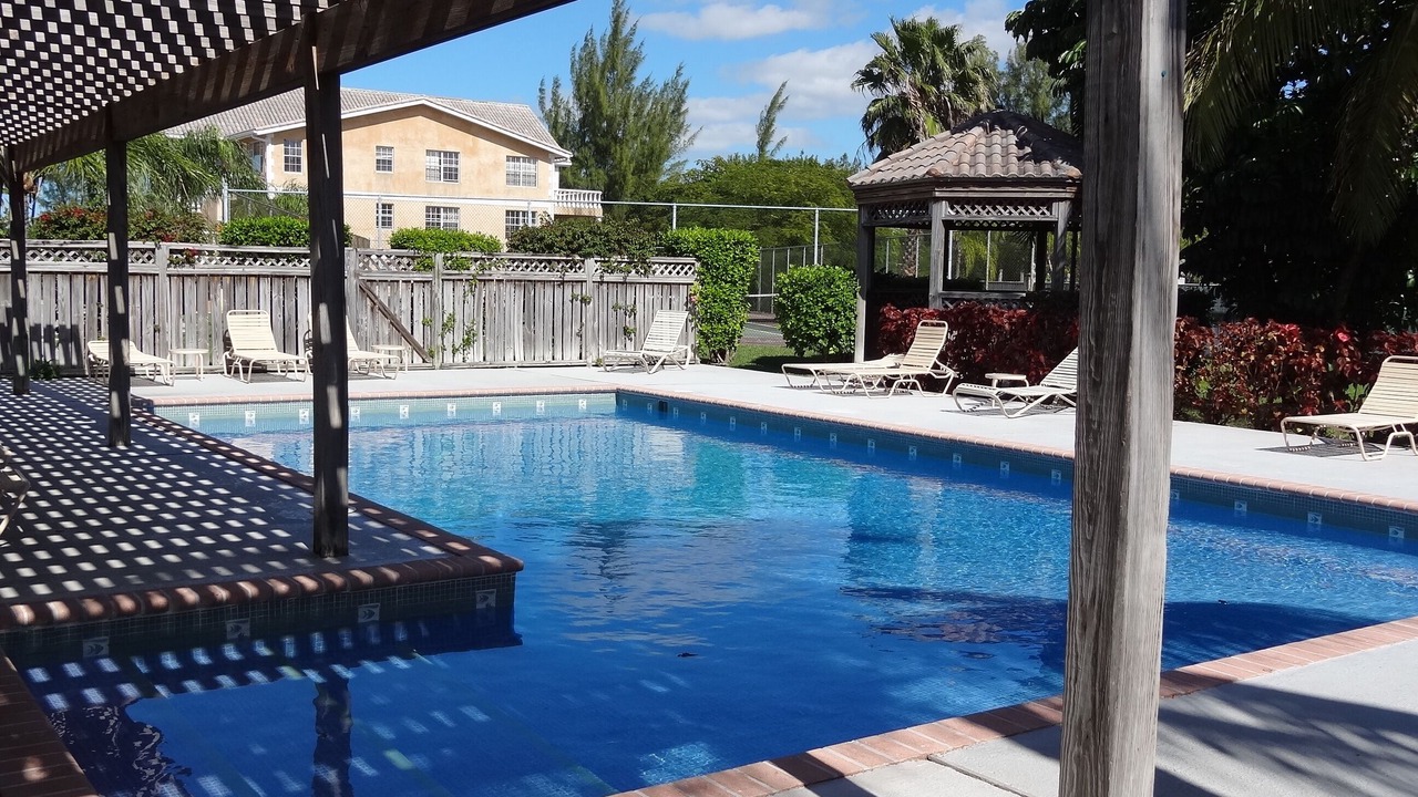 Photo of Outdoor in Bahamia West