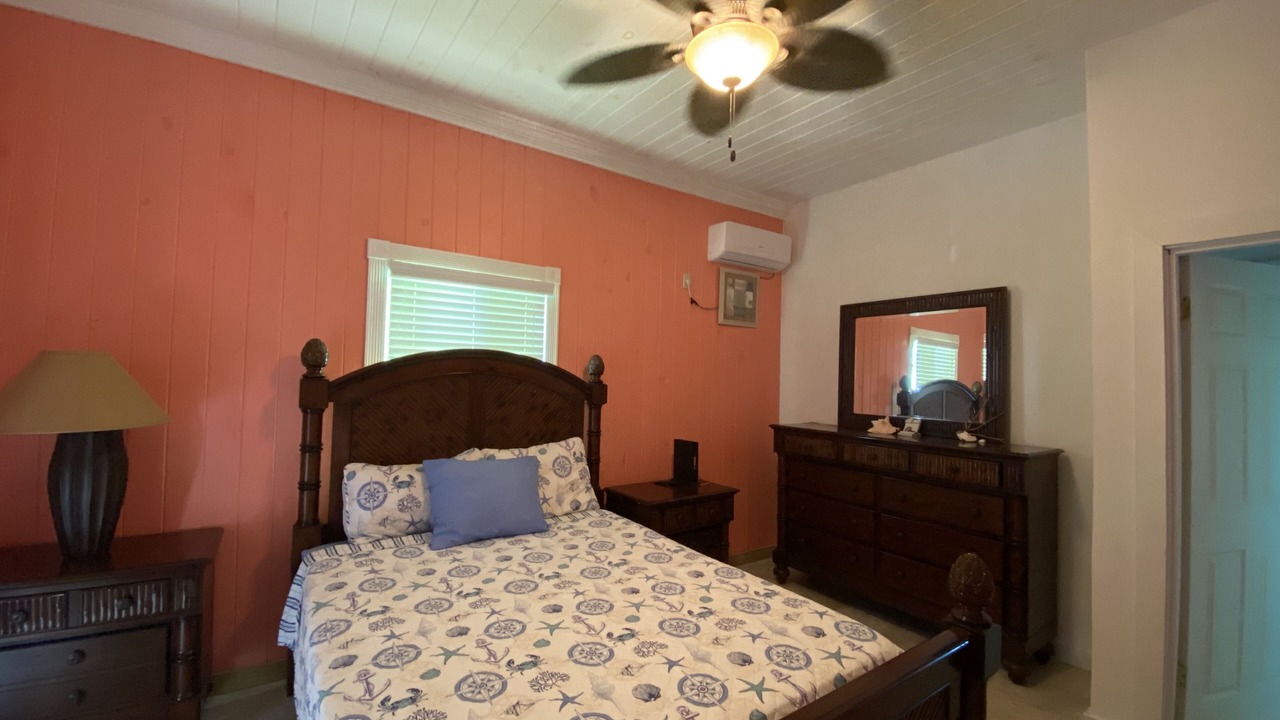 Photo of Bedroom in Out Islands