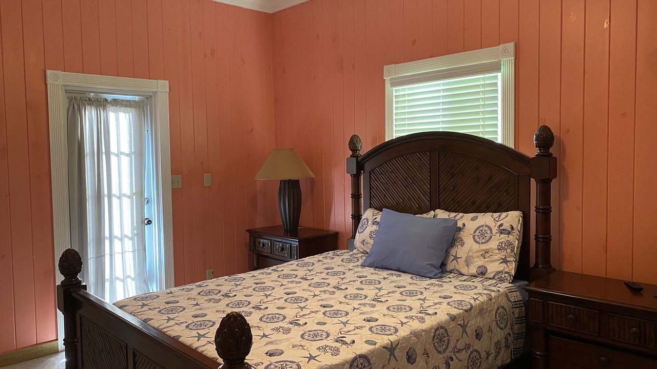 Photo of Bedroom in Out Islands