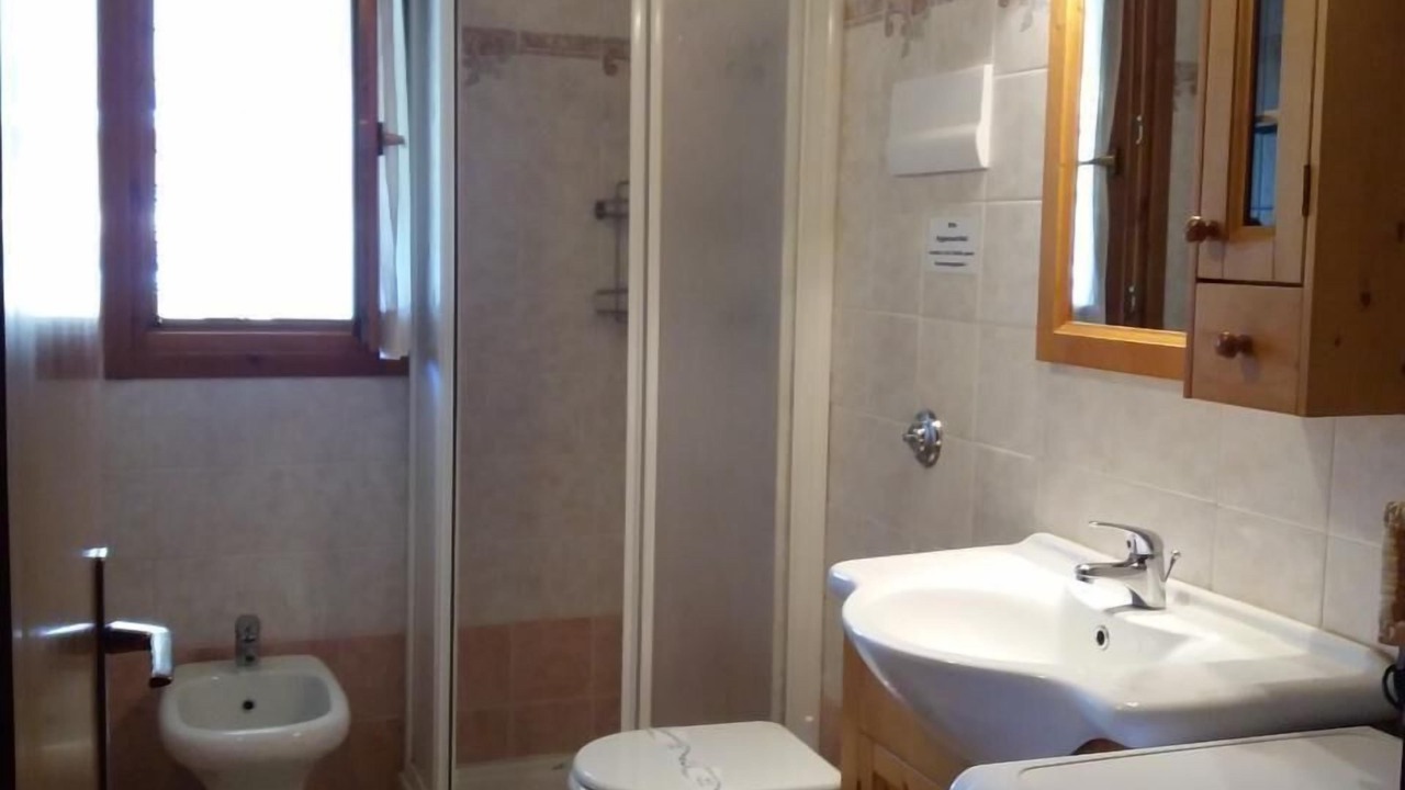 Photo of Bathroom in Montioni