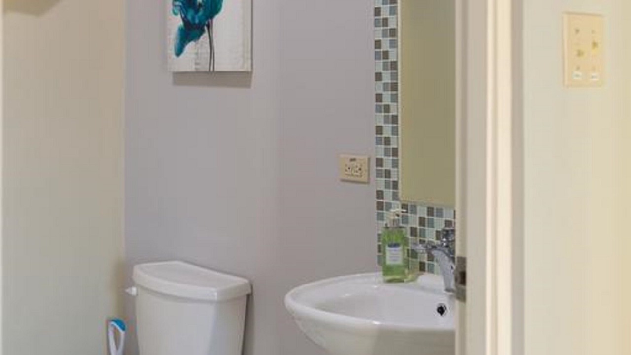 Photo of Bathroom in Eastwood Park