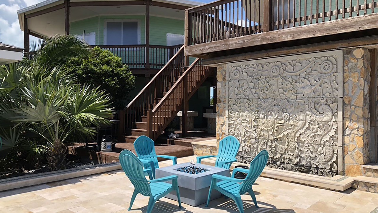 Photo of Patio Balcony in Staniel Cay