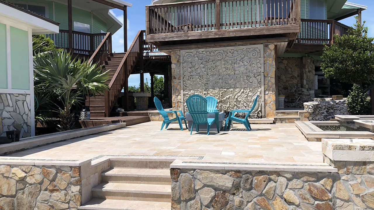 Photo of Patio Balcony in Staniel Cay