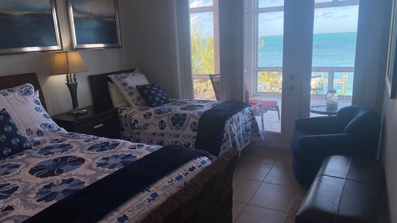 Photo of Bedroom in Green Turtle Cay