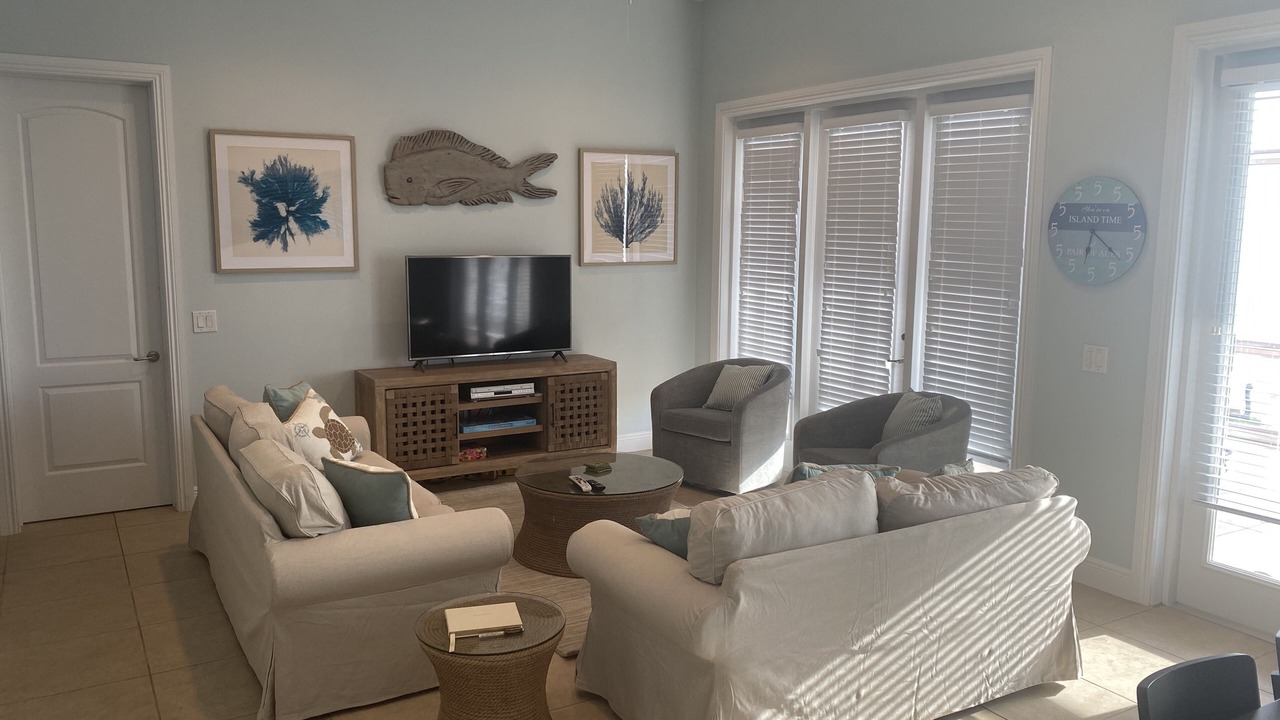 Photo of Bedroom in Green Turtle Cay