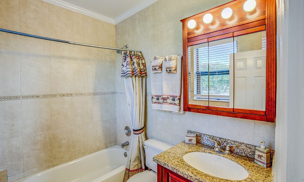 Photo of Bathroom in Freeport