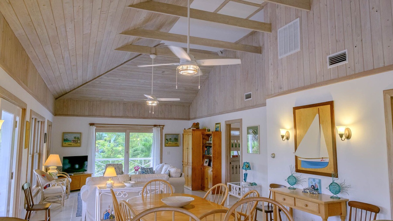 Photo of Livingroom in Hope Town