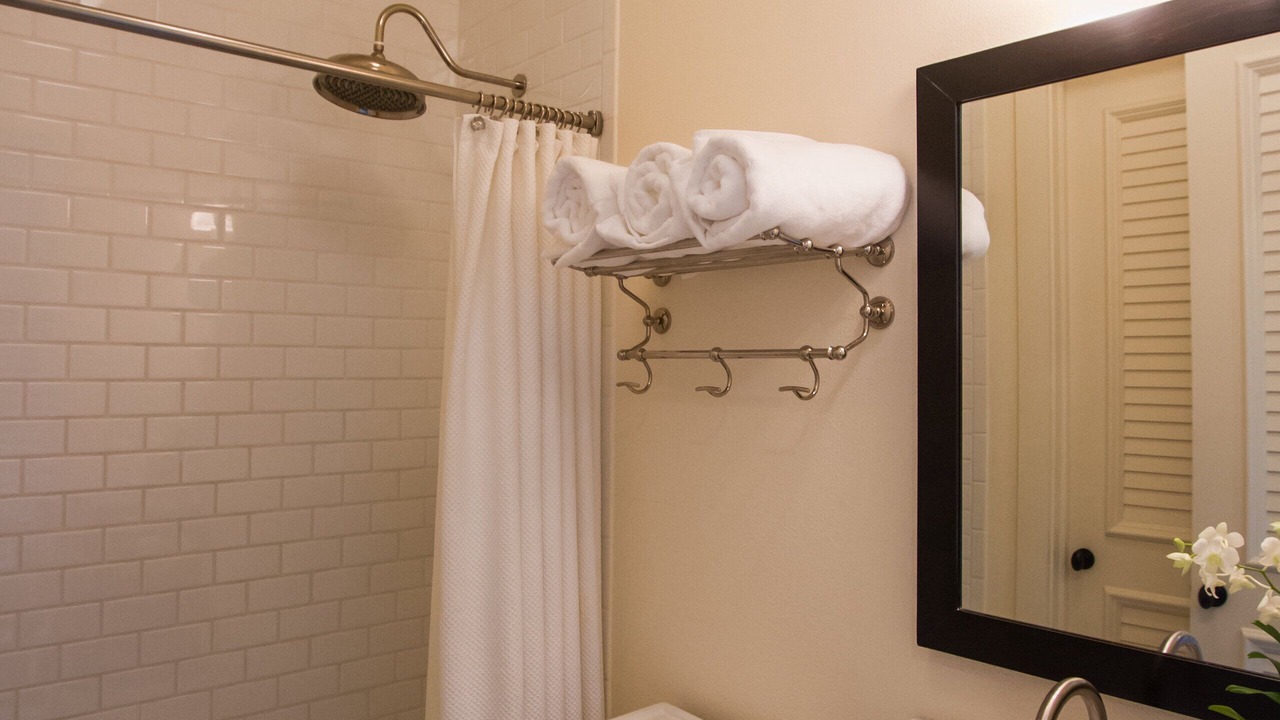 Photo of Bathroom in Old Fort Bay