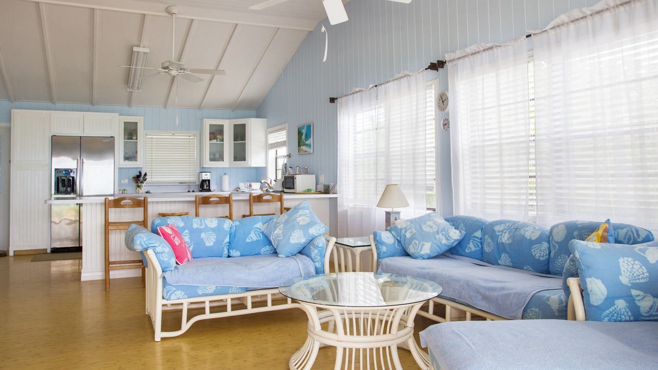 Photo of Bedroom in Bahama Palm Shores