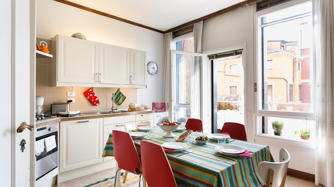 Photo of Kitchen in Dorsoduro