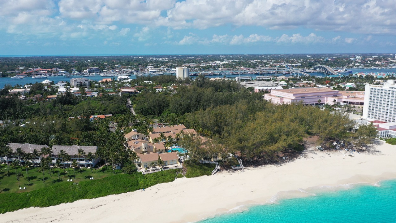 Photo of Others in Paradise Island
